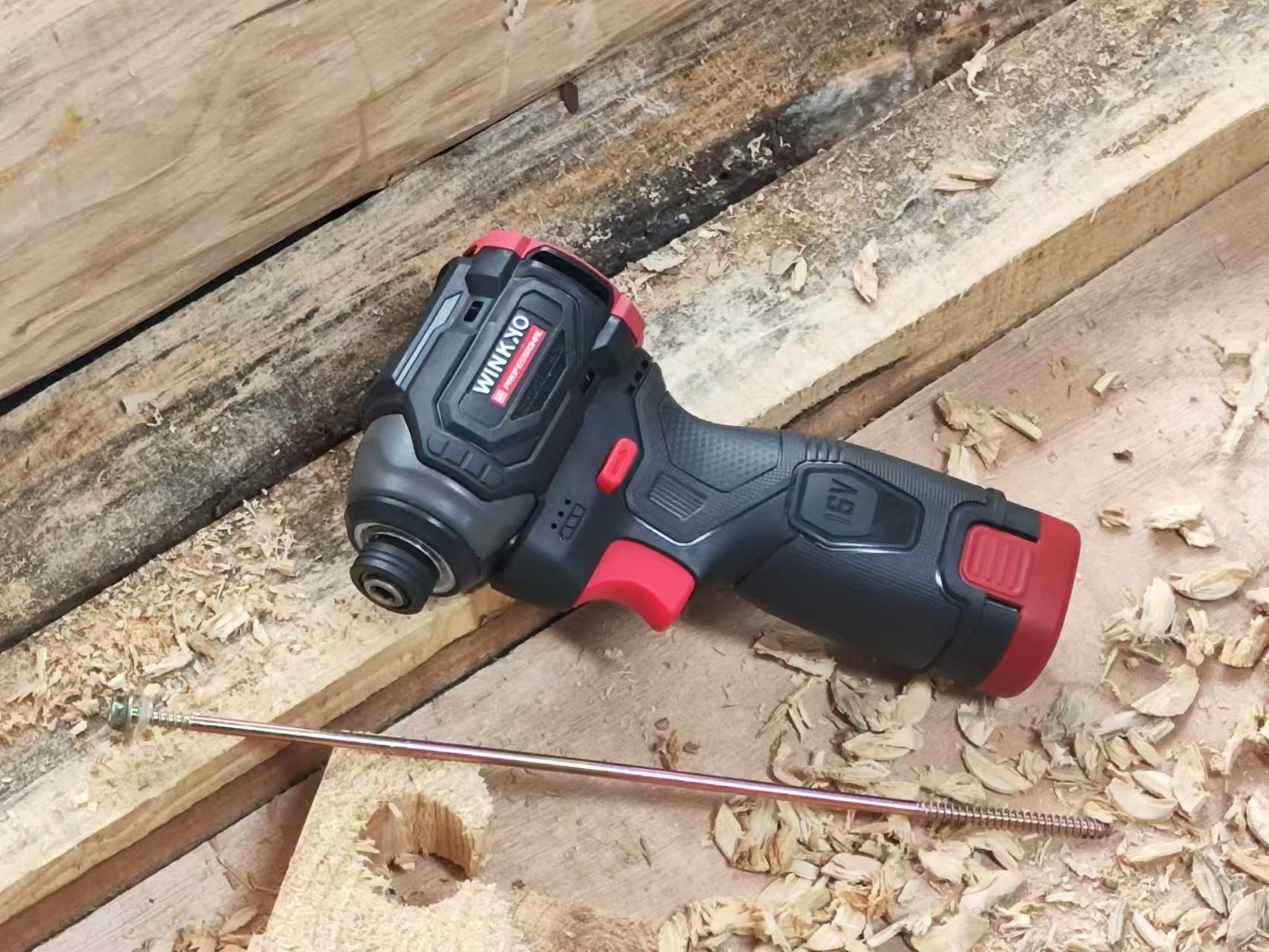 Why Choose a Cordless Impact Screwdriver for Unscrewing and Fastening?